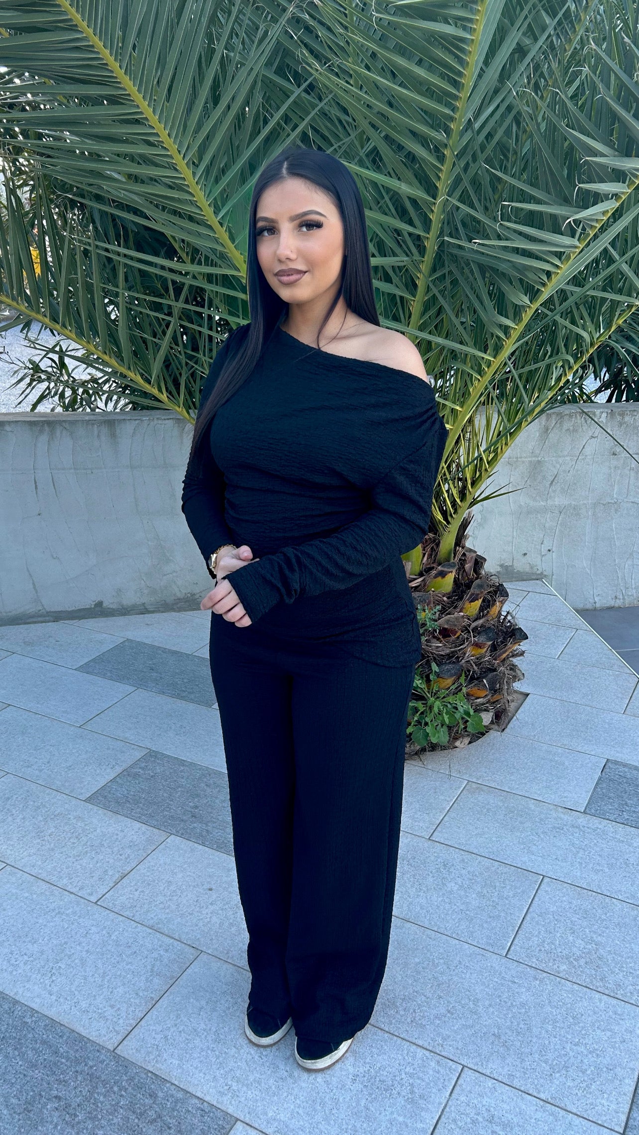Ensemble haut et pantalon noir