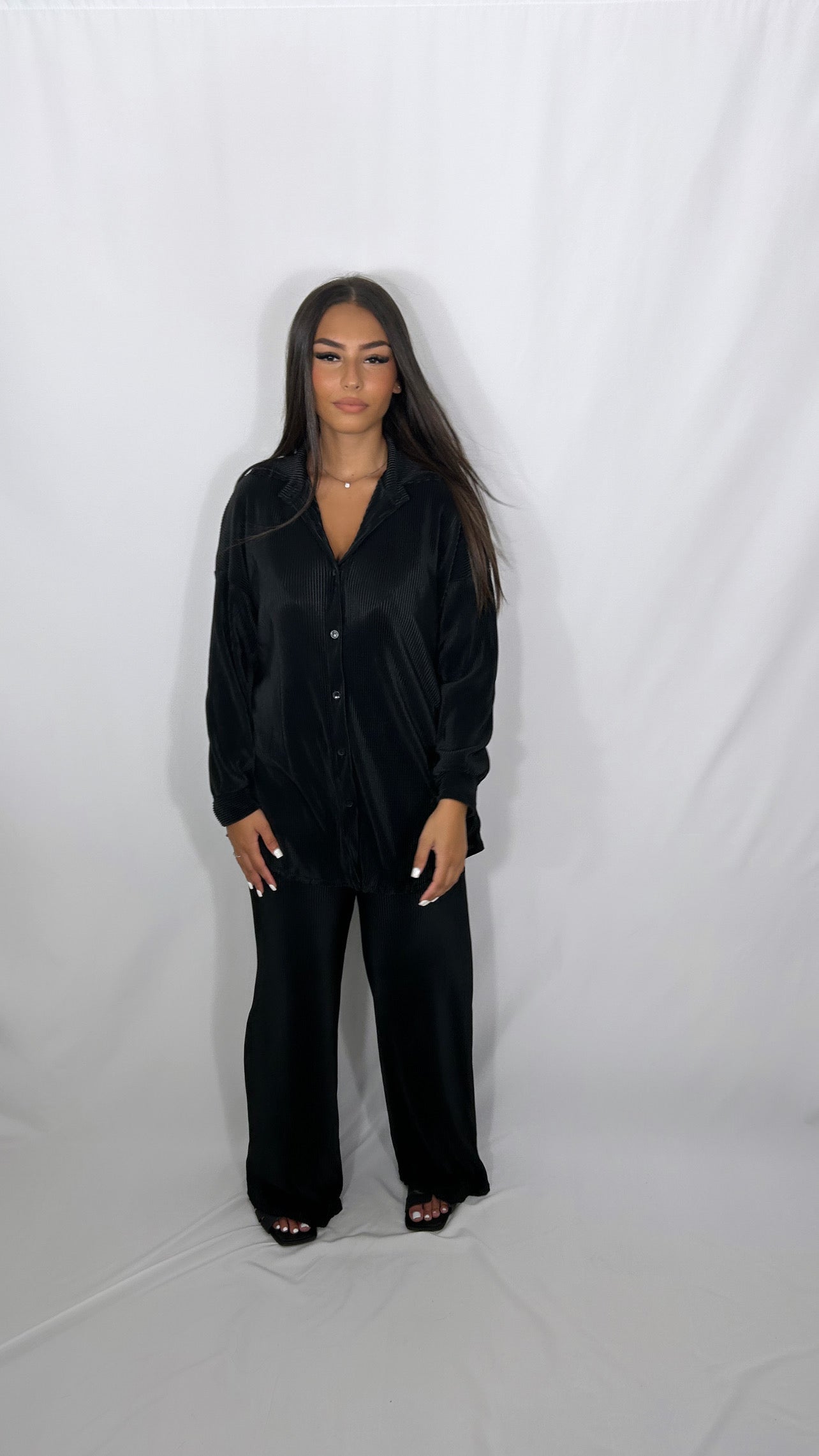 Ensemble chemise et pantalon noir