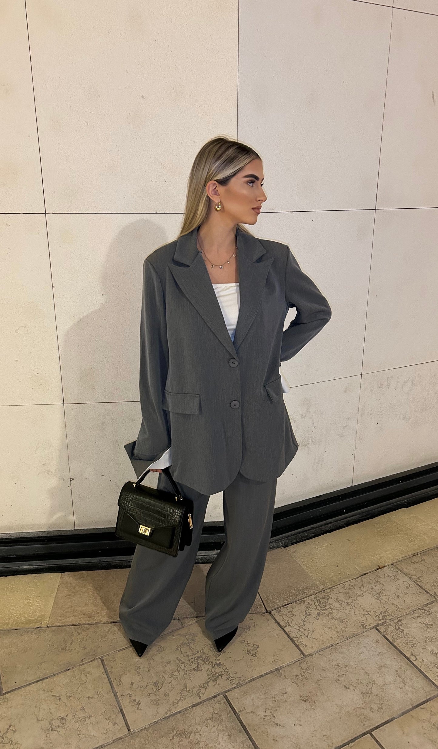 Ensemble blazer avec détail bordure blanche